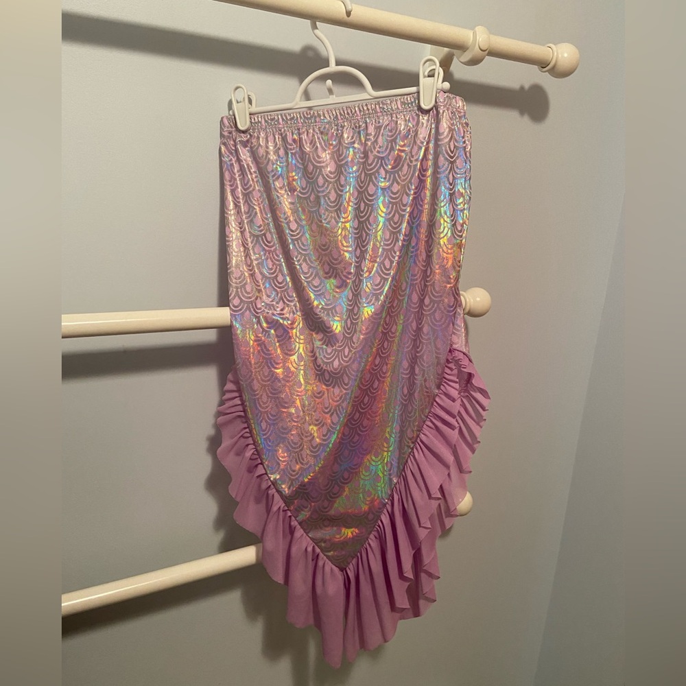 Gorgeous Girls Cat & Jack iridescent lavender mermaid tail(swim bottom cover up)